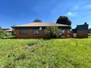 12 bedroom house on the market benoni