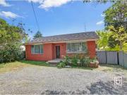 12 Budgewoi Road, NORAVILLE House for rent Listed by...