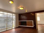 12 de Octubre, Casa Comercial en Renta, 380m2