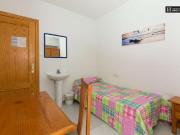 12 Dormitorio Shared Living/Roommate Granada Granada...