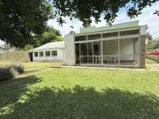 12 E/421 y 422 Casa+Taller+Depósito+S.U.M. sobre lote de...