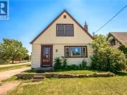 12 KAREN Avenue