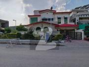 12 Marla Brand New Luxury House For Sale Bahria Town...
