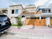12 Marla Full House Available For Rent, Bahria Town...