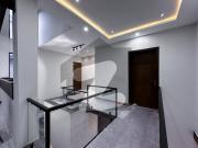 12 Marla Modern House With Lawn Overseas 2 Bahria Town...