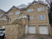 12 Newlay Wood Rise, Horsforth, Leeds LS18, 2 bed flat...