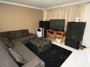 12 Pinto Close