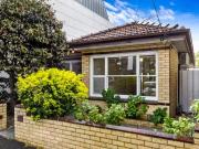 12 Raglan Street, South Melbourne VIC 3205 House For Rent.