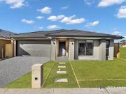 12 Regner Drive, Sunbury, VIC 3429