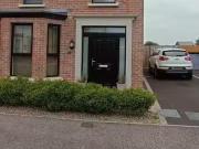 12 Wattstown Green