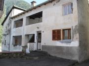 12 Zimmer Dorfhaus zum Ausbauen / casa con 12 locali da...