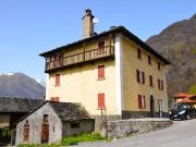 12 Zimmer Tessinerhaus im Dorfkern zum Renovieren mit...