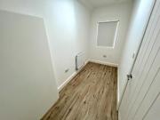 12a Worplesdon Road, Guildford, GU2