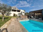 13013 Plan de Cuques Maisonavec jardinpiscine garage