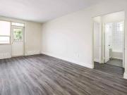 1301 Dundas Street W 1 Bedroom Apartment for Rent at...