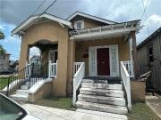 1306 S Telemachus St, New Orleans, LA 70125