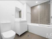 MODERN APARTMENT SOARING OVER PARRAMATTA