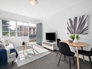 13/125 Kambrook Road, Caulfield North VIC 3161 Apartment...
