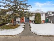 13127 Lake Crimson Drive Se, Calgary, AB, T2J 3K3 house...