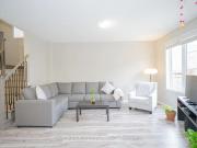 131 Vanhorne Close #Upper