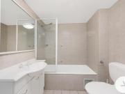 13/20 Federal Hwy,Watson
