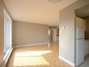 Minutes to Bayshore Shopping Centre  Easy Access to the...