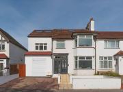 132 Norbury Court Road, Norbury, London SW16, 2 bed flat...