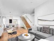 132 Shaw Street Upp Toronto ON M6J 2W5 2 Bedroom House...