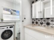 13/30 Queens Road, Melbourne