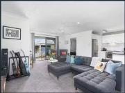 13/32 Bath Street, Labrador, QLD 4215