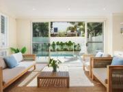 1/33 Hughes Avenue, Main Beach, QLD 4217