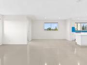13/4 Bradford Street, Labrador, QLD 4215