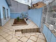 135 Área Útil Casa Alugar, 3 Dormitórios localizado em...