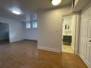 135 Earl Place 2 Toronto ON M4Y1M4
