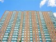 135 Hillcrest Avenue Mississauga ON L5B 4B1 2 Bedroom...