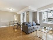 136 Simcoe Street 2 Bedroom Apartment for Rent at 136...