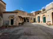 137 Immobile Piazza Teatro