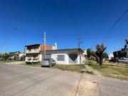 137 y 524 CASA + 3 LOCALES COMERCIALES
