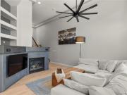 1385 S Ulster Street