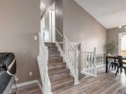 139 Los Alamos Place NE Calgary, AB T1Y 7J3
