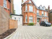 139 Walm Lane, London, NW2 3BP, United Kingdom | 2 bed...