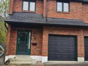 13 1983 Main Street W, Hamilton, ON, L8S 4R3 townhouse...