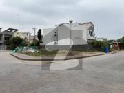 13.3 marla 3 side open plot for sale