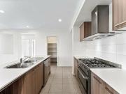 13 Aylesbury Avenue, TRUGANINA VIC, Belconnen