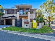 1/3 Castello Circuit, Varsity Lakes 4227 Open plan, Semi...
