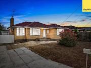 13 Curlew Close, Melton, VIC 3337