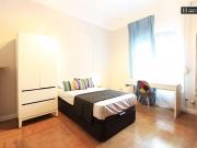 13 Dormitorio Shared Living/Roommate Madrid Madrid 64983971