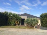 13 Hascombe Drive, Caroline Springs