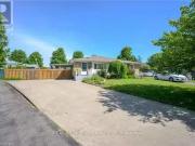 13 Huntingwood Gate, St. Catharines, ON, L2N 4K1 house...