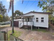 13 Oates Avenue, Woodridge House for rent Listed by...